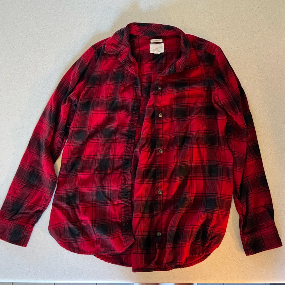 American Eagle Boyfriend Fit Plaid Flannel size Medium